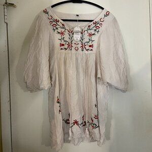 Futurino NWT Taupe Embroidered Floral Boho Tunic – Billowy Sleeve Fit